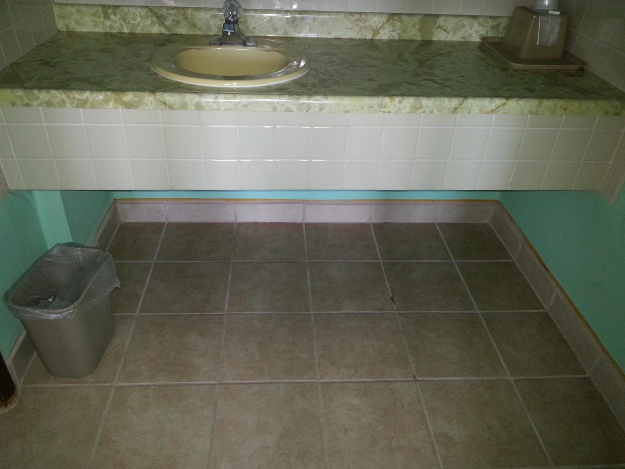 Gray Plaza Motel West Frankfort מראה חיצוני תמונה